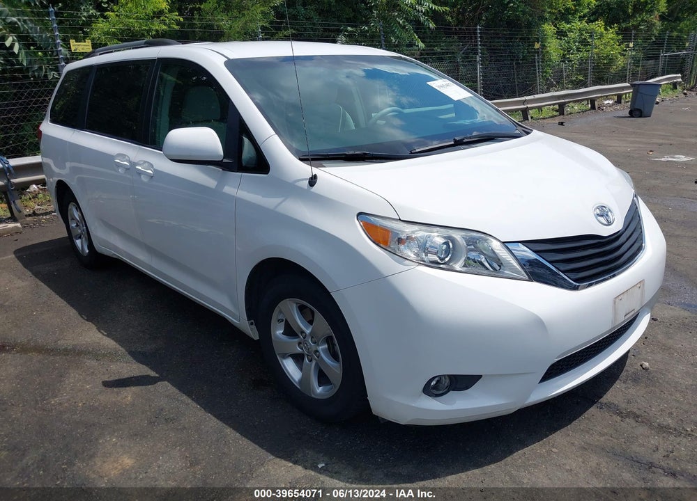 2011 TOYOTA SIENNA LE V6 VIN: 5TDKK3DCXBS157091