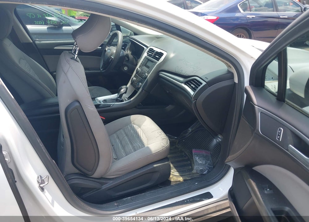 2016 FORD FUSION S VIN: 3FA6P0G7XGR340488