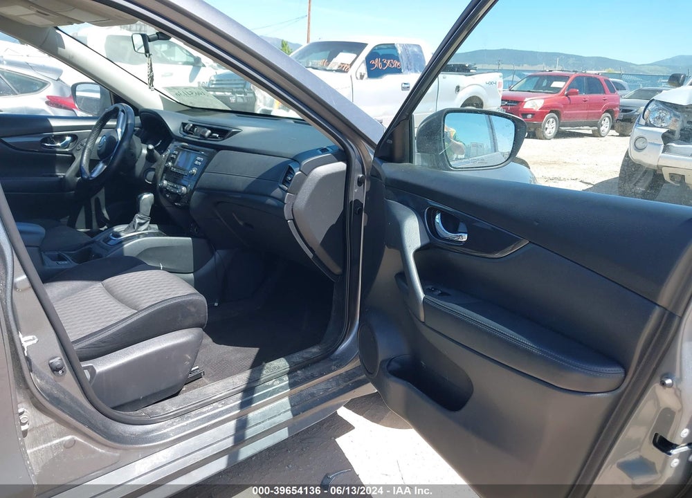 2017 NISSAN ROGUE SV VIN: JN8AT2MT9HW396616