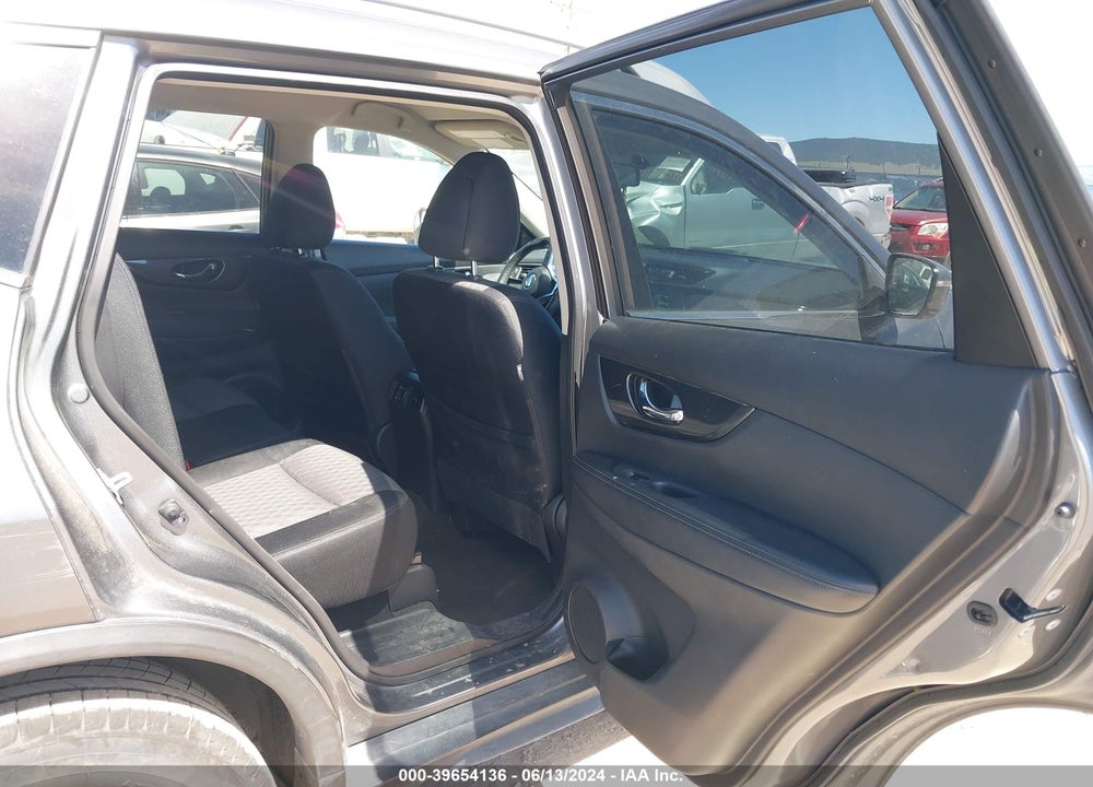 2017 NISSAN ROGUE SV VIN: JN8AT2MT9HW396616