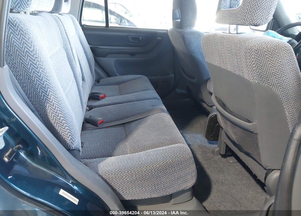 1998 HONDA CR-V LX VIN: JHLRD1843WC042536
