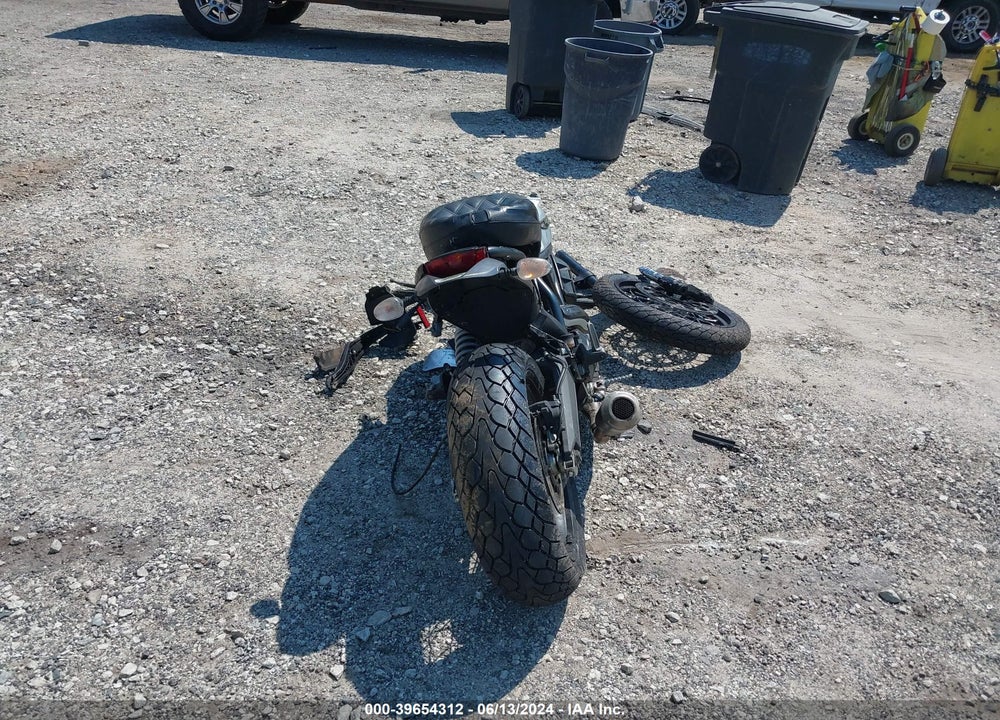 2018 DUCATI SCRAMBLER 800 VIN: ML015ANM1JT014819