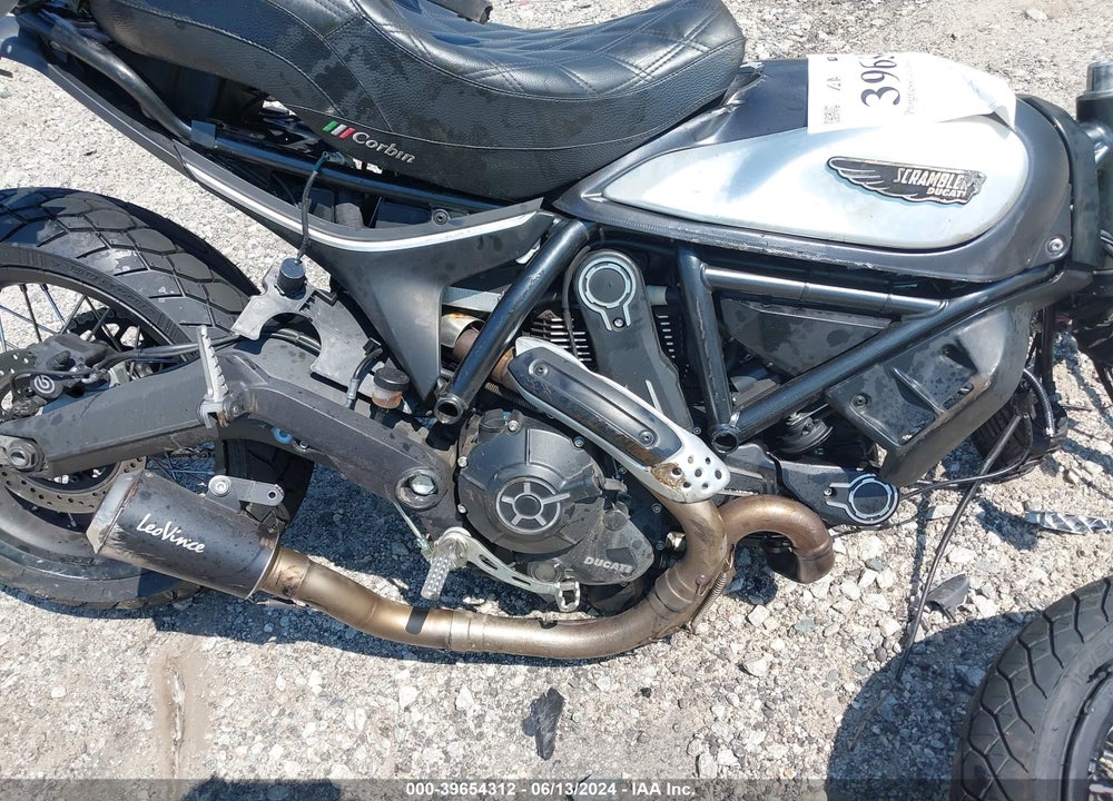2018 DUCATI SCRAMBLER 800 VIN: ML015ANM1JT014819