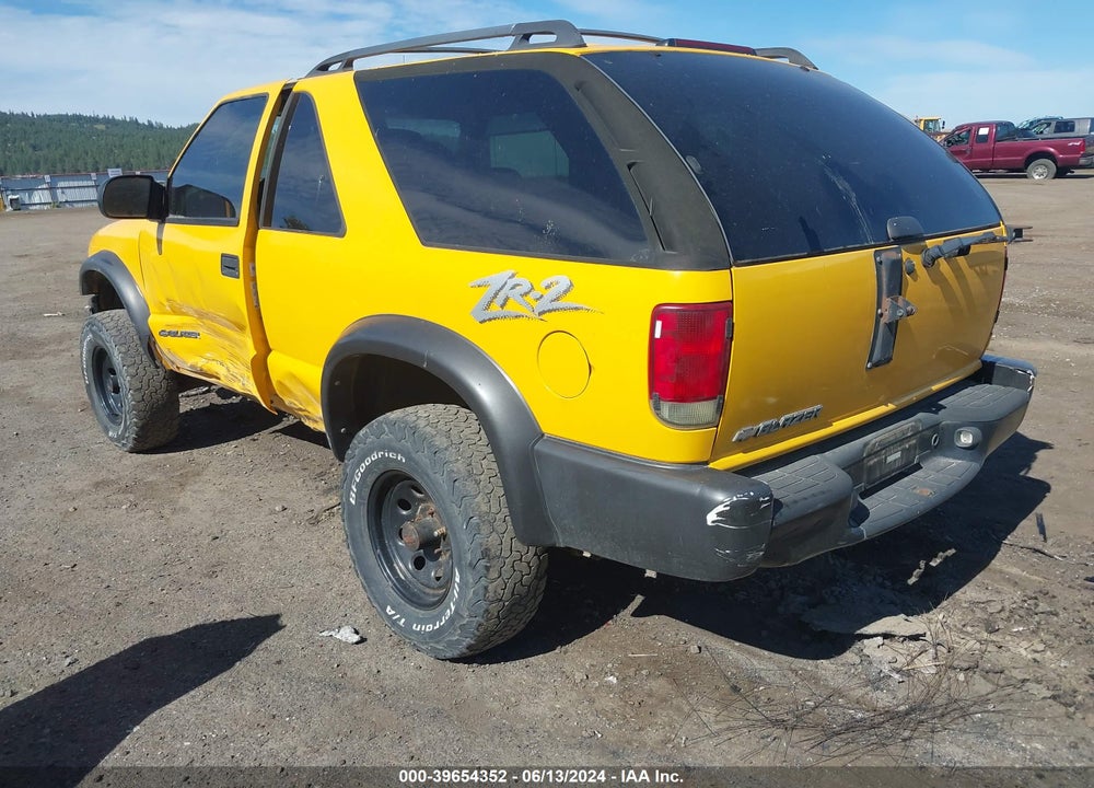 2004 CHEVROLET BLAZER VIN: 1GNCT18X04K151482