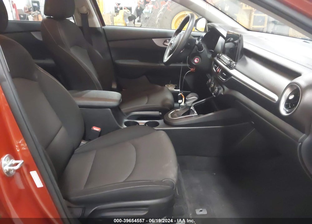 2023 KIA FORTE LXS VIN: 3KPF24AD5PE587603
