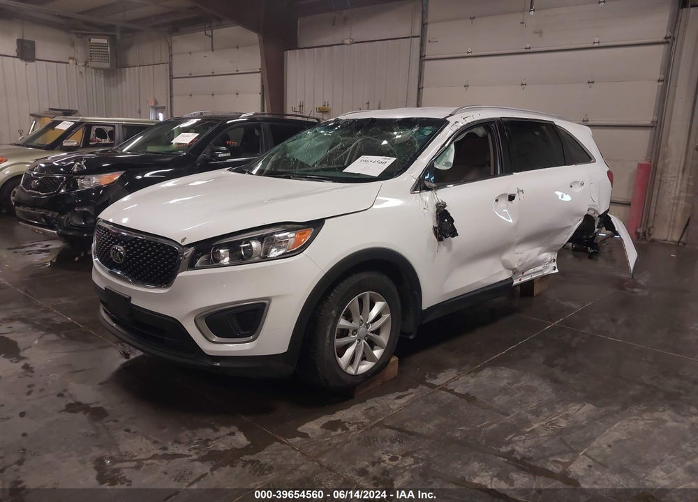 2016 KIA SORENTO 2.4L LX VIN: 5XYPG4A35GG037544