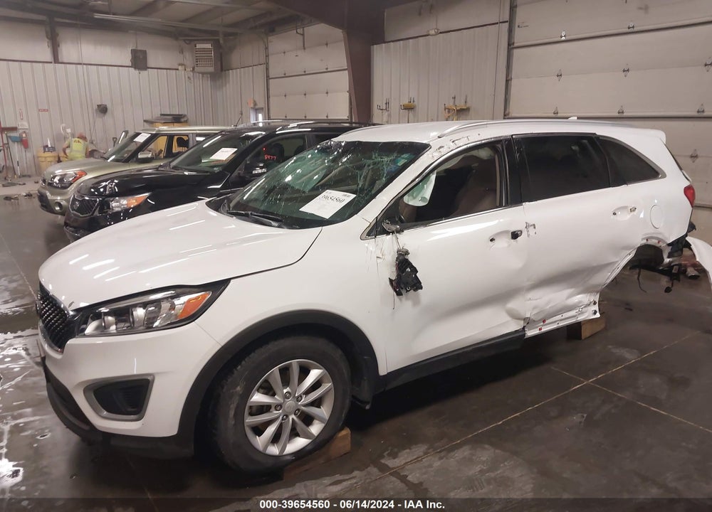 2016 KIA SORENTO 2.4L LX VIN: 5XYPG4A35GG037544
