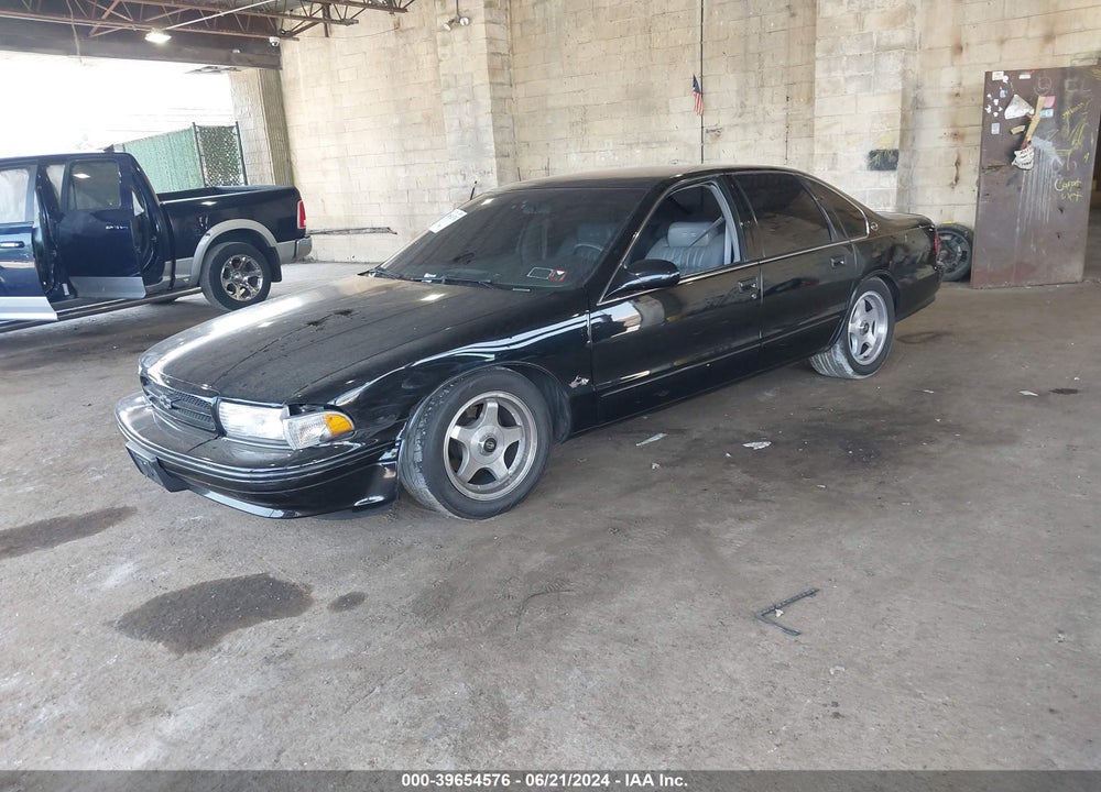 1996 CHEVROLET CAPRICE / IMPALA CLASSIC SS VIN: 1G1BL52PXTR153534
