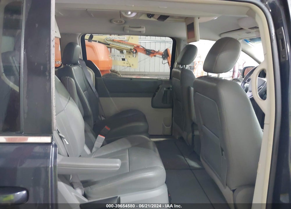 2008 CHRYSLER TOWN & COUNTRY TOURING VIN: 2A8HR54P08R821851