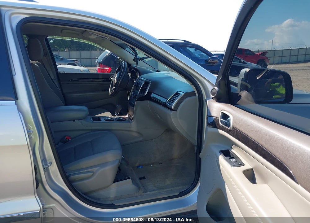 2012 JEEP GRAND CHEROKEE LAREDO VIN: 1C4RJEAG2CC217422