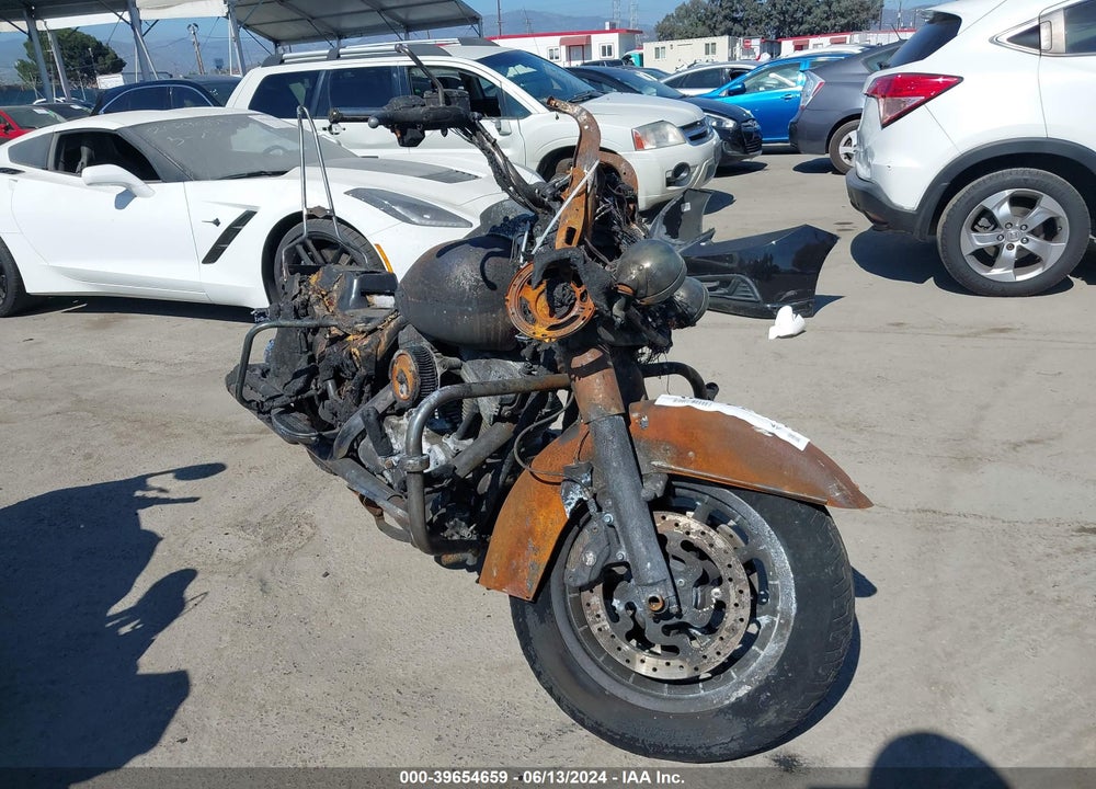 2008 HARLEY-DAVIDSON FLHT VIN: 1HD1FV4318Y608142
