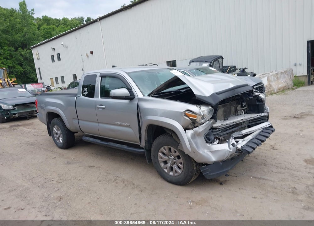 2016 TOYOTA TACOMA SR5 VIN: 5TFSX5ENXGX041355
