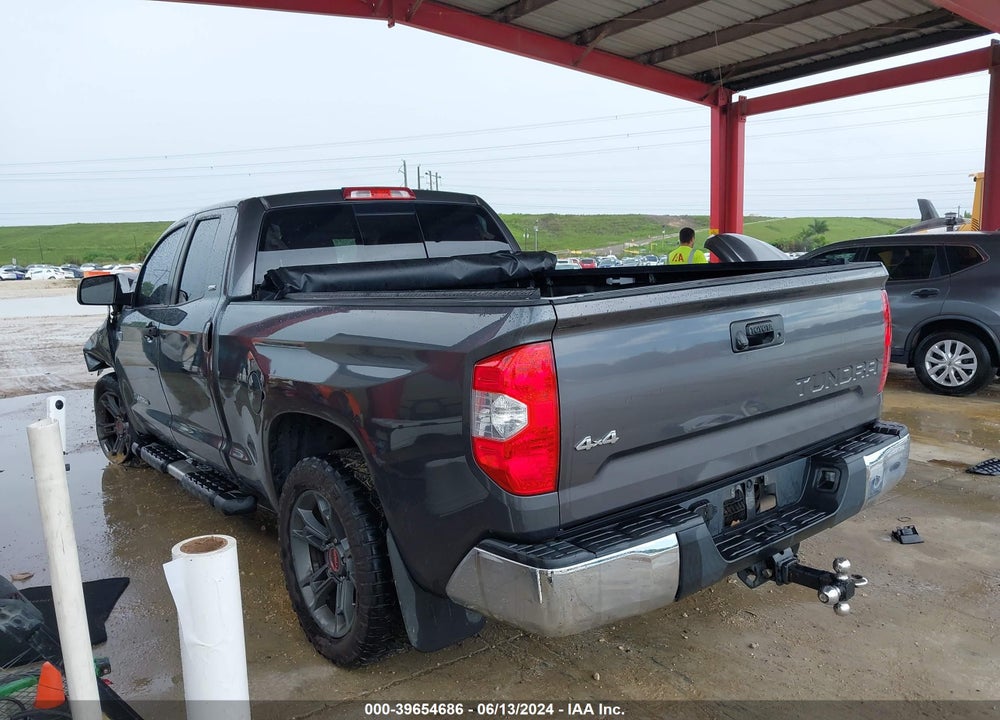2016 TOYOTA TUNDRA SR5 5.7L V8 VIN: 5TFUY5F12GX575368