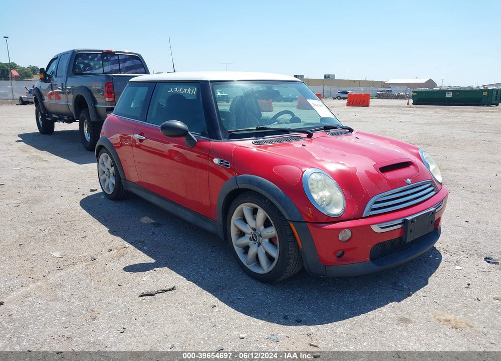 2006 MINI COOPER S VIN: WMWRE33576TJ39256