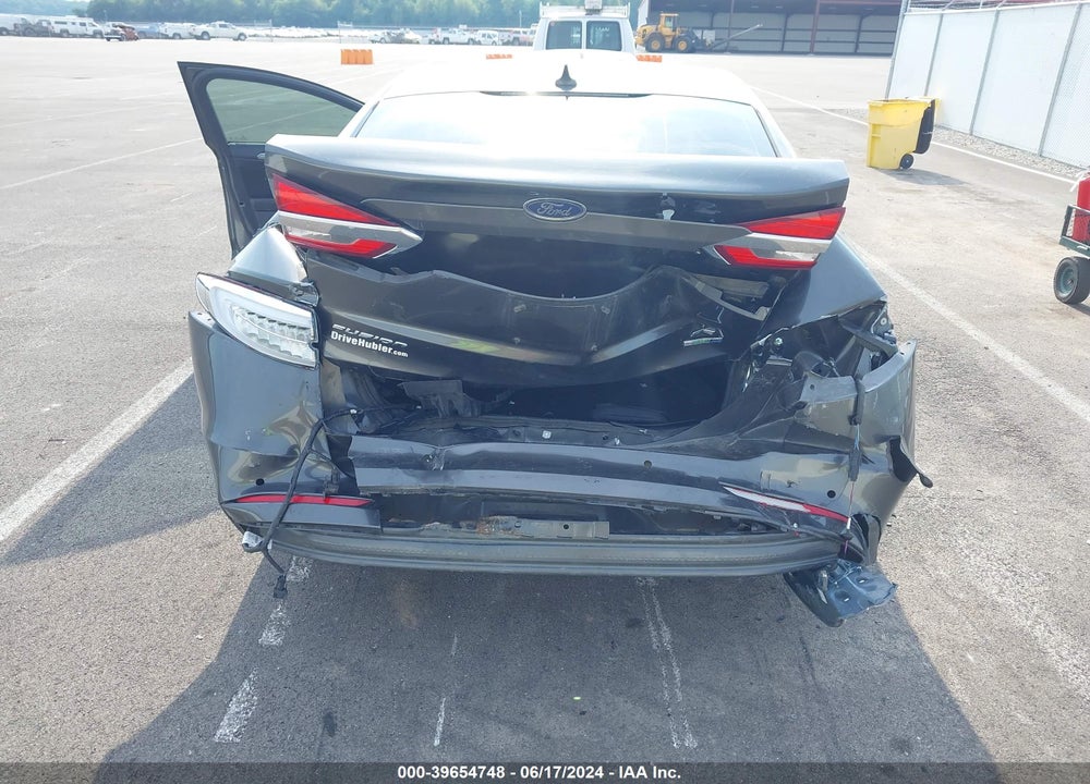 2020 FORD FUSION SE VIN: 3FA6P0T96LR190400