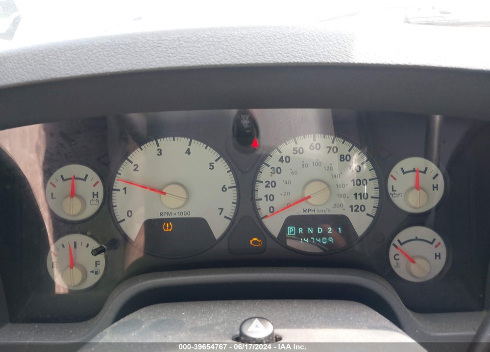2008 DODGE RAM 1500 ST/SXT VIN: 1D7HA16298J199060