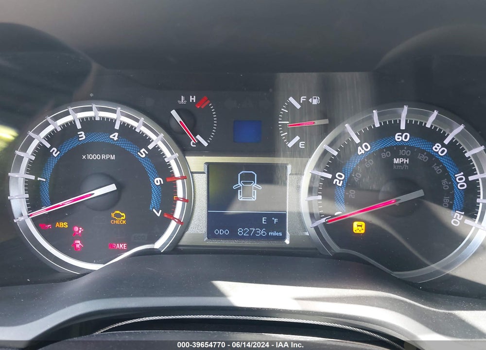 2018 TOYOTA 4RUNNER TRD OFF ROAD PREMIUM VIN: JTEBU5JR7J5536046