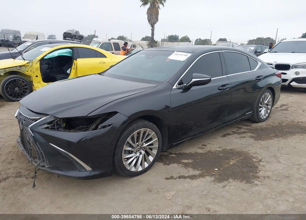 2022 LEXUS ES 300H LUXURY VIN: 58AEA1C12NU013947