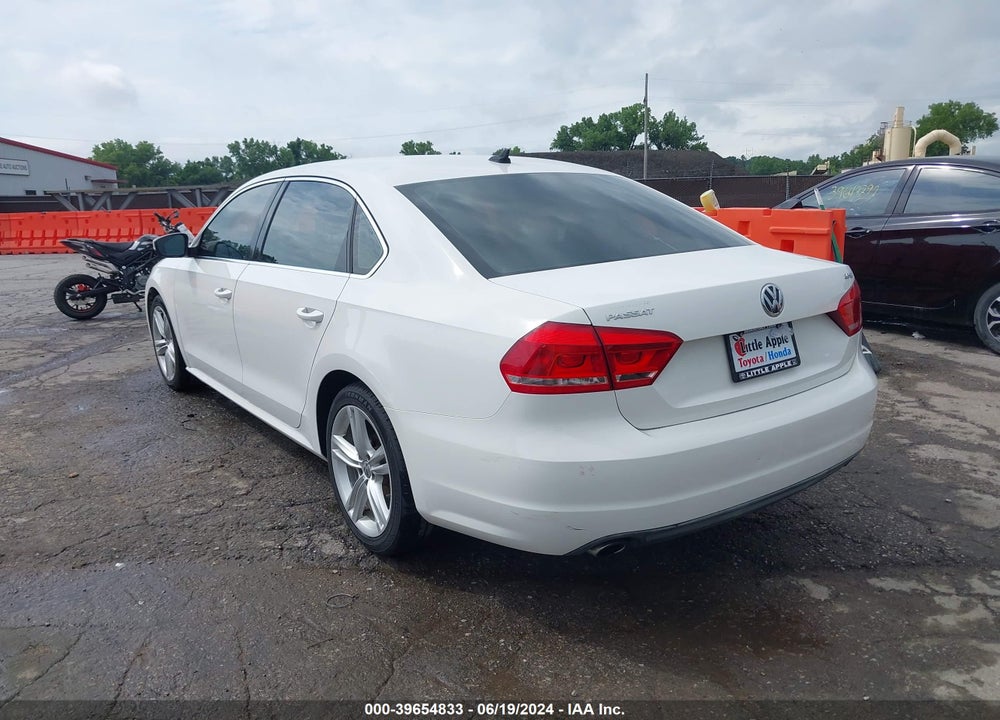 2013 VOLKSWAGEN PASSAT 3.6L V6 SE VIN: 1VWBM7A3XDC125958