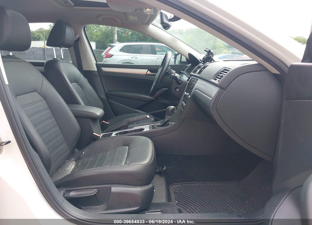 2013 VOLKSWAGEN PASSAT 3.6L V6 SE VIN: 1VWBM7A3XDC125958