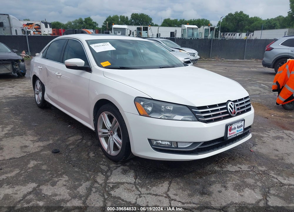 2013 VOLKSWAGEN PASSAT 3.6L V6 SE VIN: 1VWBM7A3XDC125958
