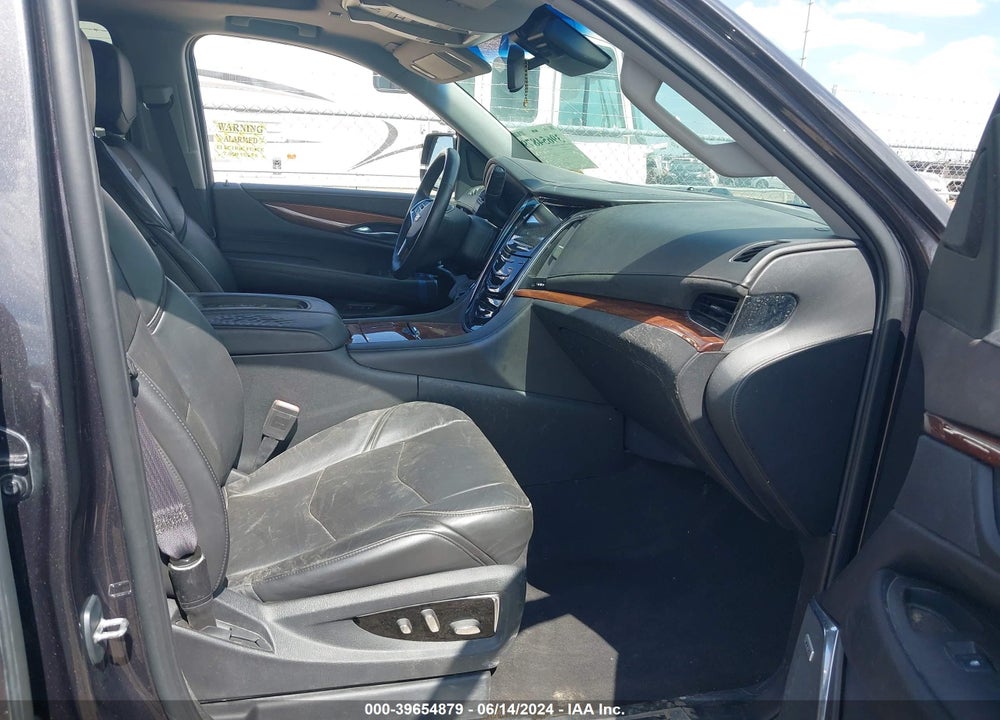 2016 CADILLAC ESCALADE LUXURY COLLECTION VIN: 1GYS3BKJ7GR134537