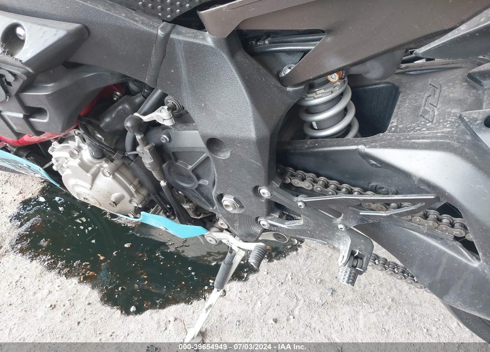 2015 YAMAHA YZFR1 VIN: JYARN39EXFA000210