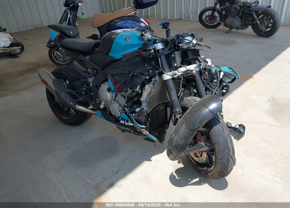 2015 YAMAHA YZFR1 VIN: JYARN39EXFA000210