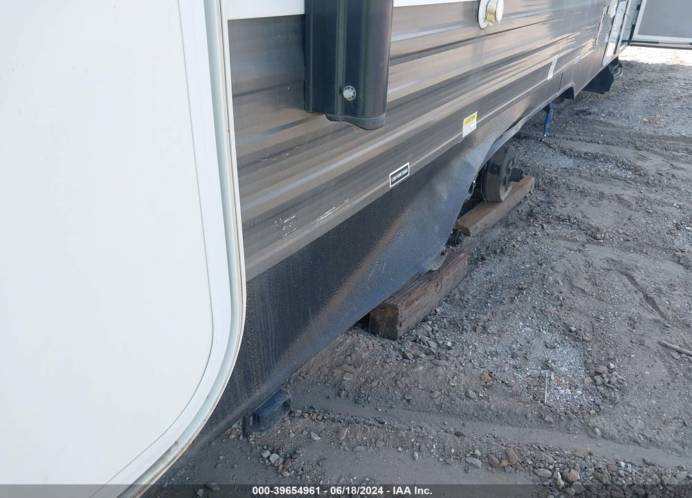 2016 FFOREST RIVER CRUISE LITE VIN: 4X4TSMD2XGE020595