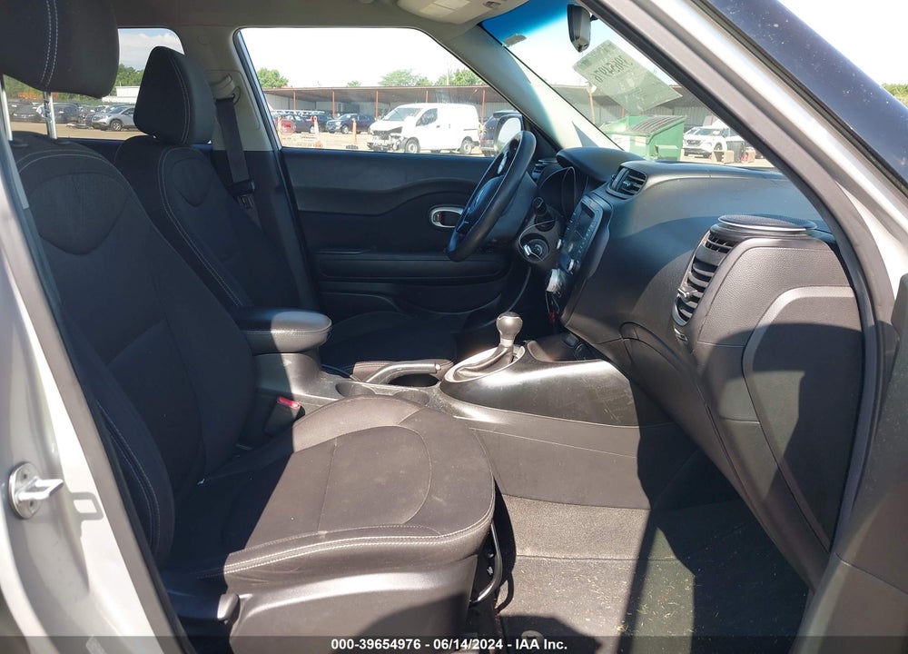 2018 KIA SOUL VIN: KNDJN2A26J7589372