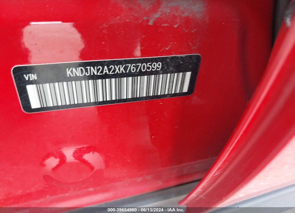 2019 KIA SOUL VIN: KNDJN2A2XK7670599