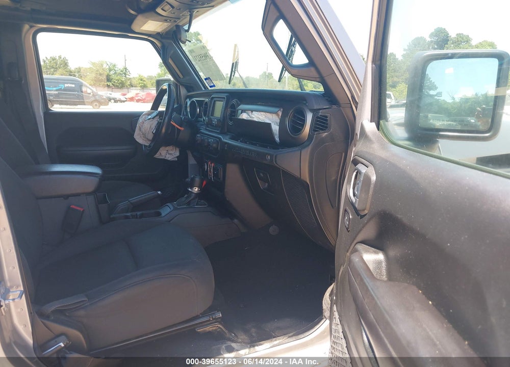 2019 JEEP WRANGLER UNLIMITED SPORT S 4X4 VIN: 1C4HJXDG0KW528010