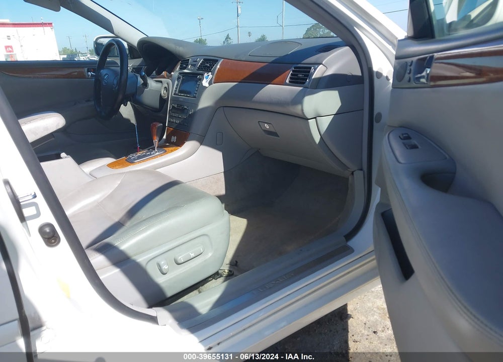 2005 LEXUS ES 330 VIN: JTHBA30G455068959