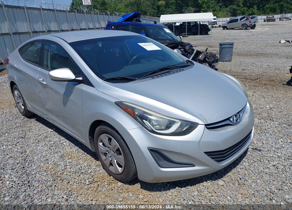 2016 HYUNDAI ELANTRA SE VIN: 5NPDH4AE2GH772914