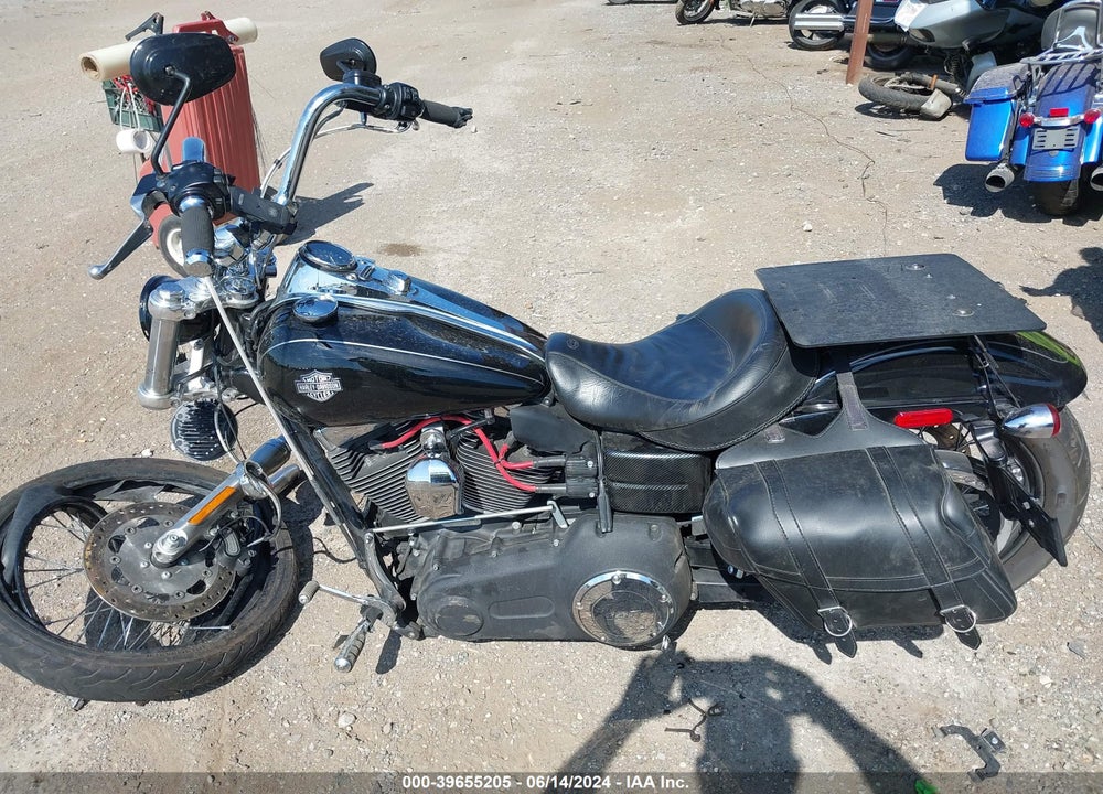 2016 HARLEY-DAVIDSON FXDWG DYNA WIDE GLIDE VIN: 1HD1GPM12GC322612