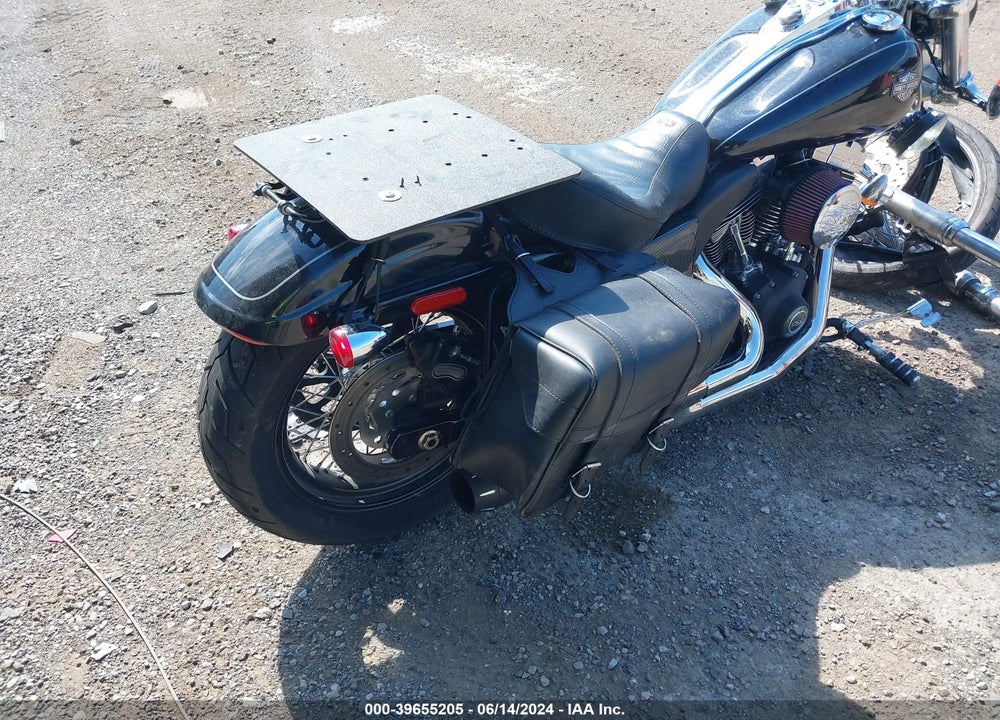 2016 HARLEY-DAVIDSON FXDWG DYNA WIDE GLIDE VIN: 1HD1GPM12GC322612