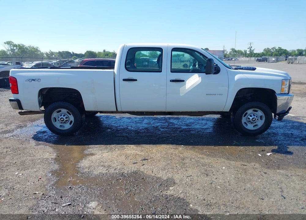 2014 CHEVROLET SILVERADO 2500HD WORK TRUCK VIN: 1GC1KVCG6EF167696