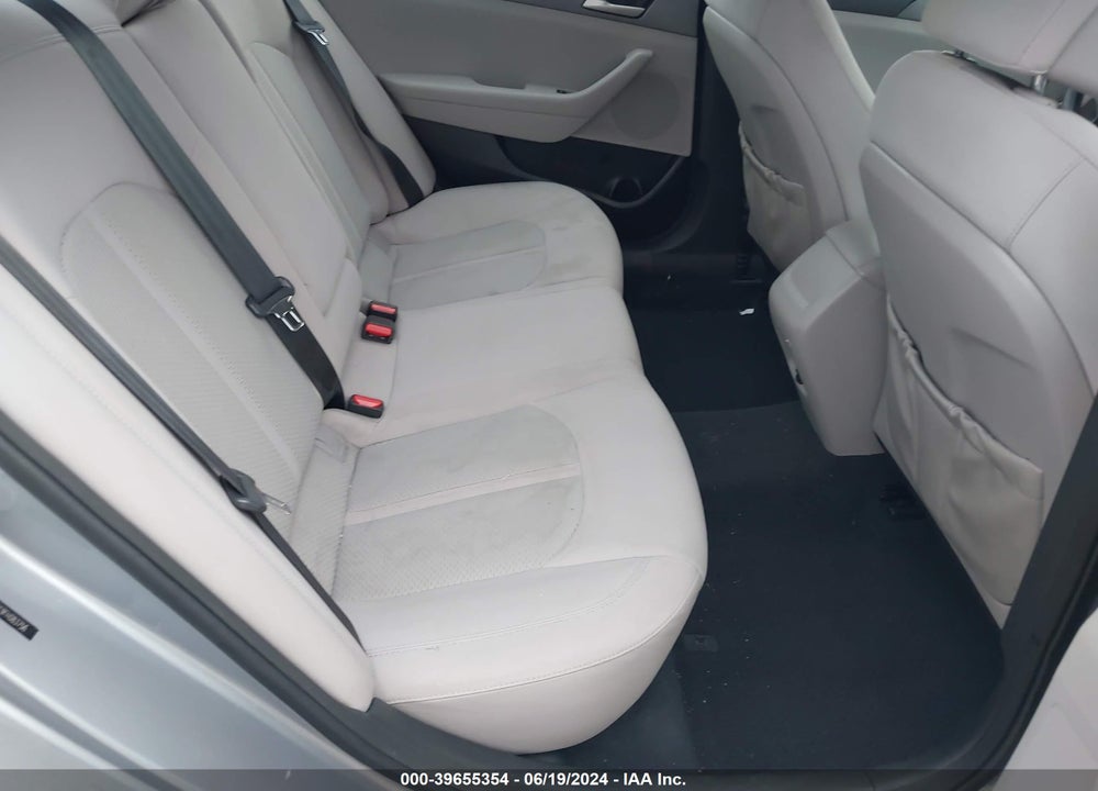 2015 HYUNDAI SONATA SE VIN: 5NPE24AF9FH083756