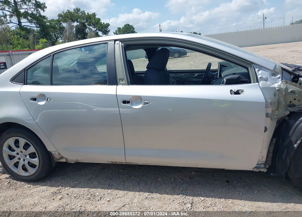 2021 TOYOTA COROLLA LE VIN: 5YFEPMAE5MP194720