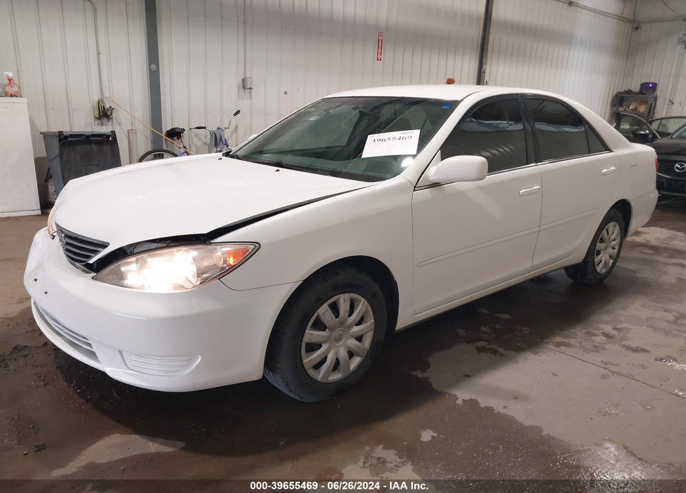 2005 TOYOTA CAMRY LE VIN: 4T1BE32K35U590572