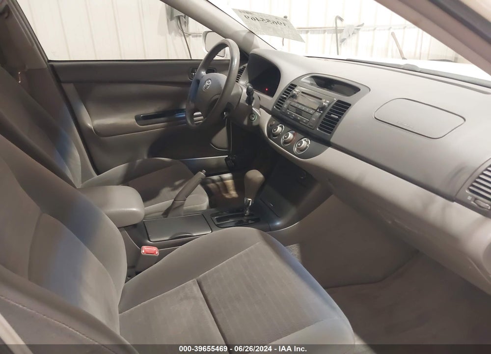 2005 TOYOTA CAMRY LE VIN: 4T1BE32K35U590572