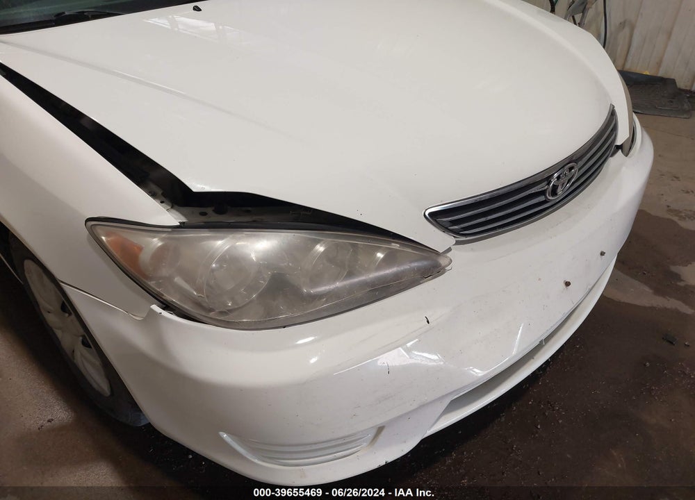 2005 TOYOTA CAMRY LE VIN: 4T1BE32K35U590572
