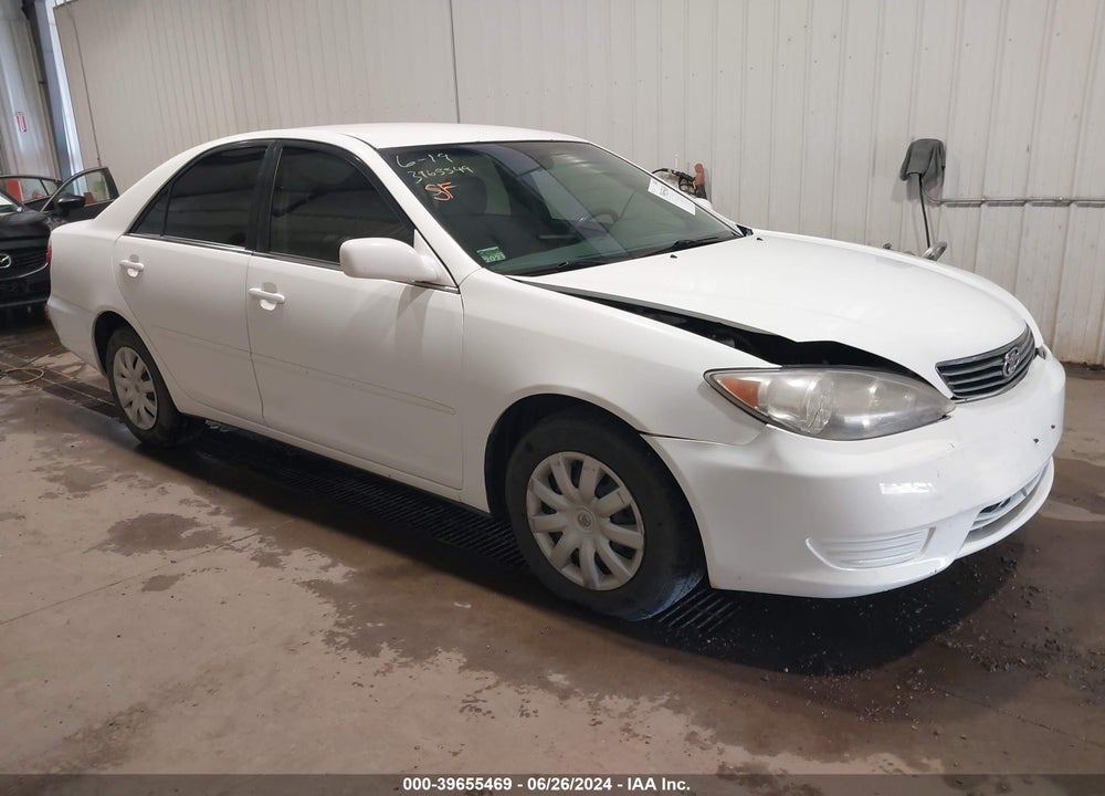 2005 TOYOTA CAMRY LE VIN: 4T1BE32K35U590572