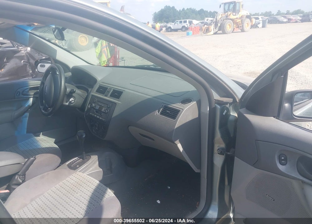 2005 FORD FOCUS ZX4 VIN: 1FAFP34N65W161217