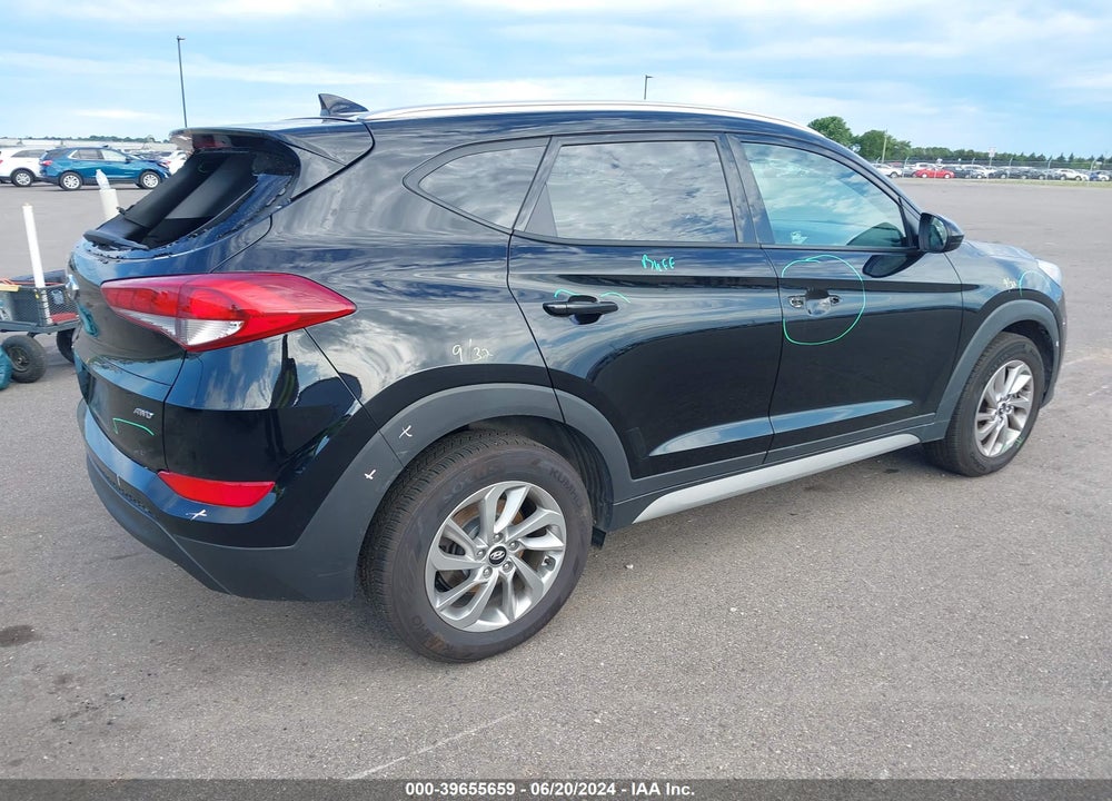 2018 HYUNDAI TUCSON SEL VIN: KM8J3CA44JU603862