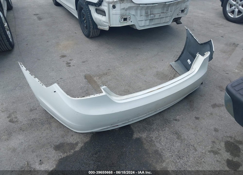 2011 HYUNDAI SONATA VIN: 5NPEB4AC6BH053789