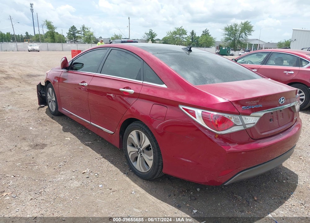 2015 HYUNDAI SONATA HYBRID LIMITED VIN: KMHEC4A44FA120050