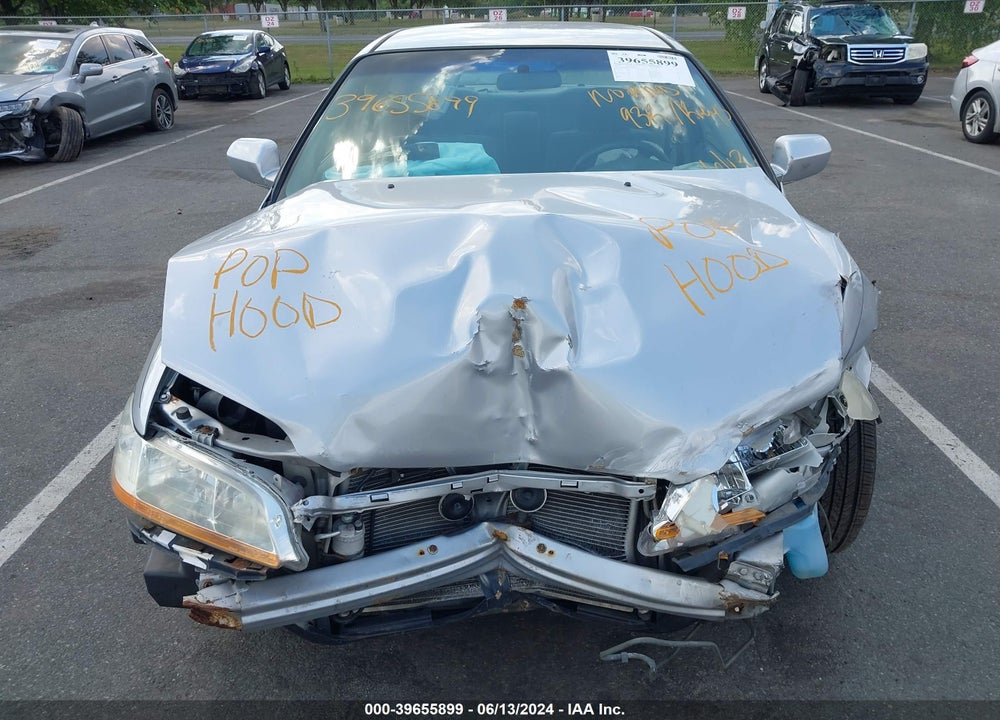 2000 HONDA ACCORD 2.3 LX VIN: 1HGCG6653YA133342