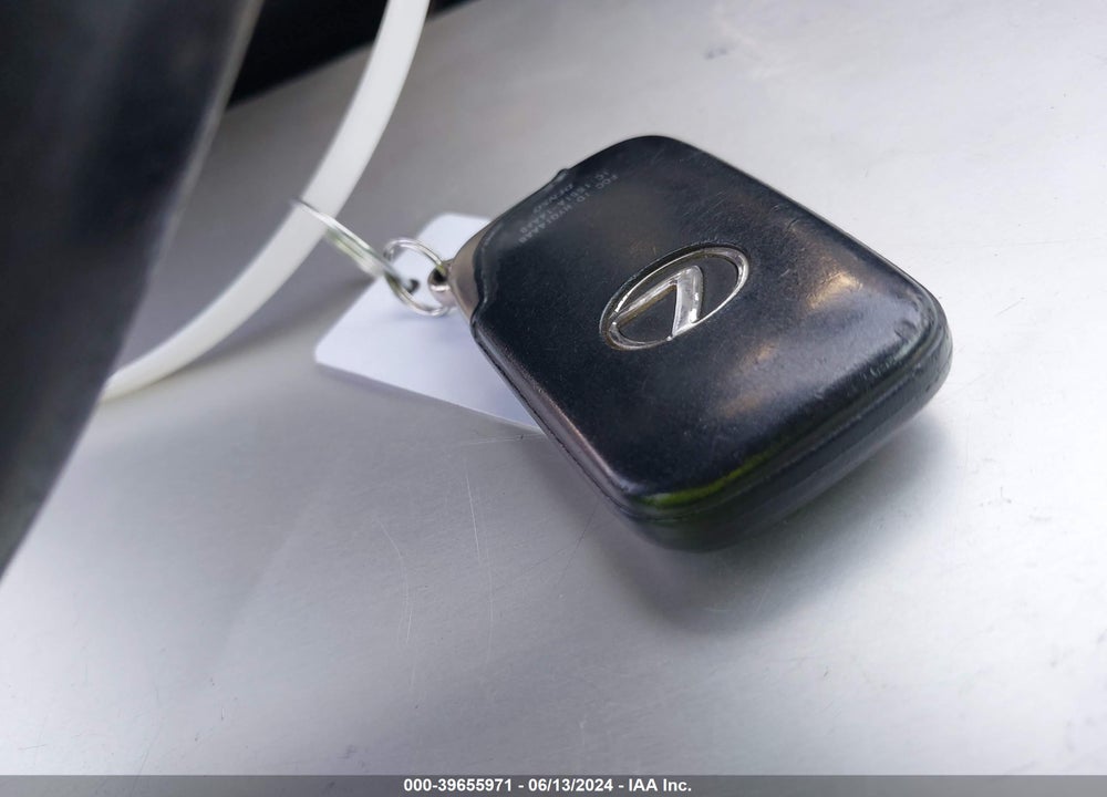 2007 LEXUS IS 250 VIN: JTHBK262575038777