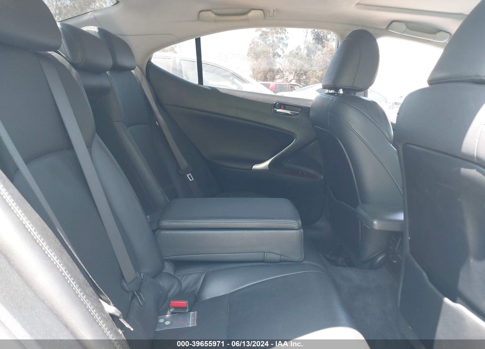 2007 LEXUS IS 250 VIN: JTHBK262575038777